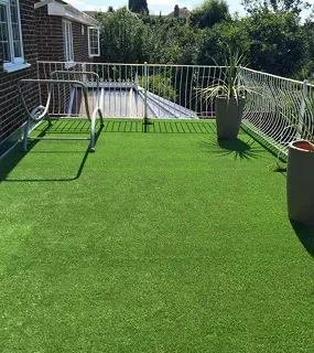 Balcony Artificial Grass Installation Dubai
